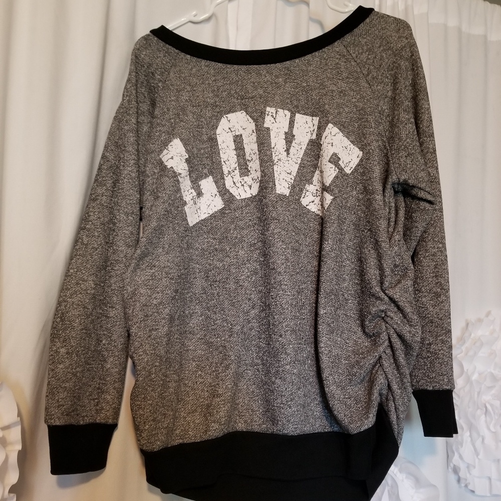 Long sleeve pullover